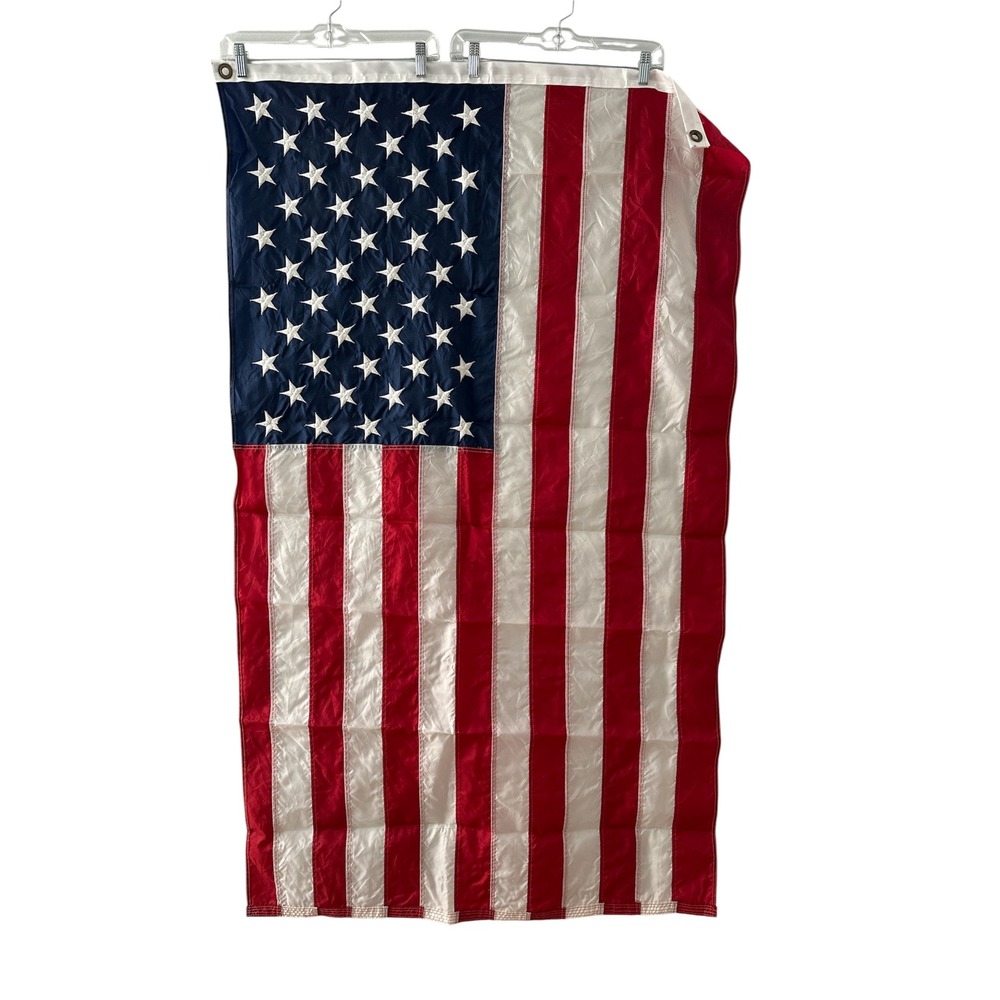 Annin Nyl-Glo USA American Flag 34.5x58.5 100% Nylon Embroidered Stars USA Made